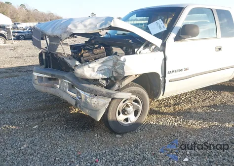 2000 Dodge Ram 1500 St из США, поврежденный, VIN 3B7HC13Z6YG157761